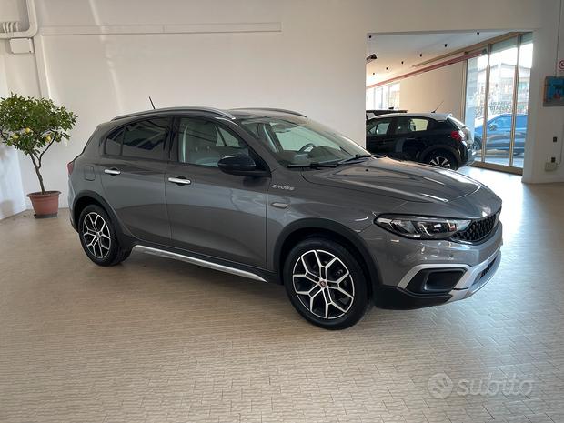 FIAT Tipo CROSS 2022 1.6MTJ 130cv Led Navi Telecam