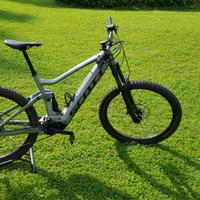 Scott Genius e-Ride 930 (2022) - PARI AL NUOVO