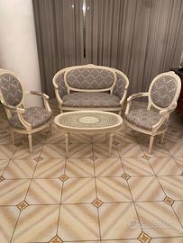 Trittico divanetto 2 poltrone e tavolino
