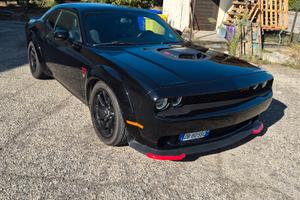 dodge challenger  6.4 shaker  