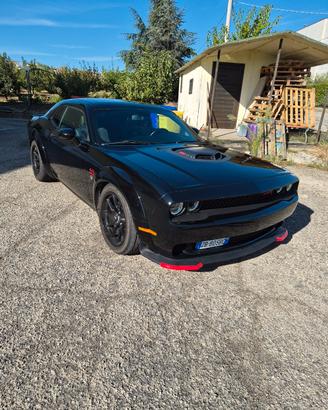 dodge challenger  6.4 shaker  
