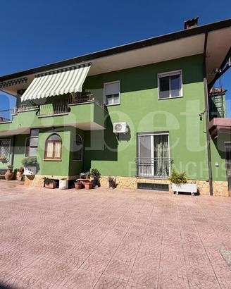 Villa bifamiliare Latina [Cod. rif 3312477VRG]