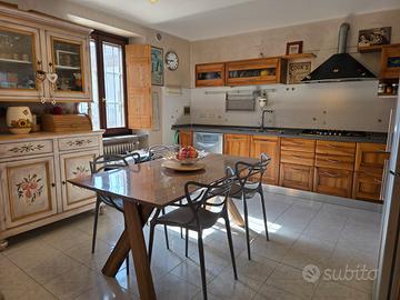 Privato vende porzione di casa indipendente