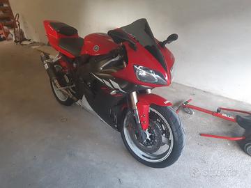 Yamaha YZF R1 - 2004