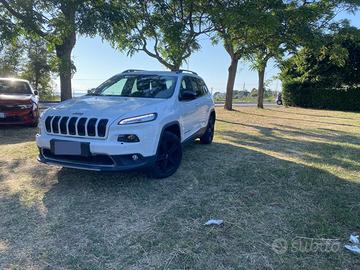 SUV Jeep Cherokee 2017 Night Eagle