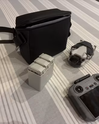 Drone DJI MINI 4 pro fly more combo