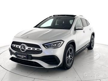 MERCEDES GLA 200 d Premium auto