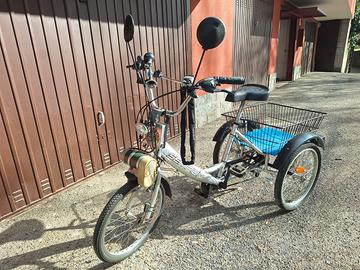 triciclo per adulti 