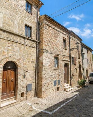 CASA SEMINDIPENDENTE A RIPATRANSONE