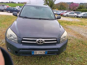 TOYOTA RAV4 2006 2.2 D-4D 177 CV Luxury PELLE NAVI