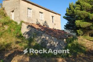 TRECCHINA (PZ)- CASALE CON TERRENO AGRICOLO DI MQ.