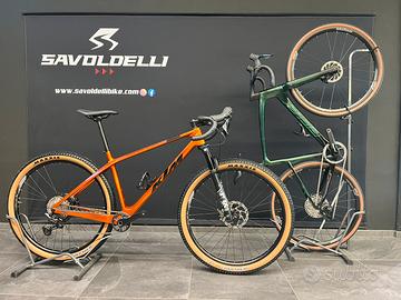 BICICLETTE GRAVEL CARBONIO USATE