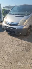 Ricambi opel vivaro cofano paraurti anteriore trav