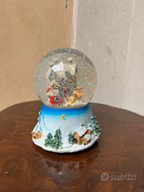 Palla di neve carillon Babbo Natale villaggio