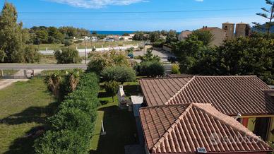 Splendida villa bifamiliare a 500 m dalla spiaggia