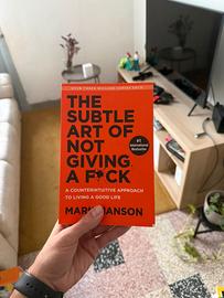 Libro The Subtle Art of Not Giving a F*ck Manson