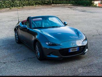 Mazda MX-5 MX-5 IV 2015 Soft Top 1.5 Exceed Cherry