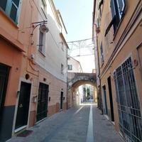 MONOLOCALE A ALBISSOLA MARINA