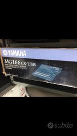 Mixer Yamaha MG 166 CX USB