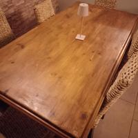 tavolo con sei sedie