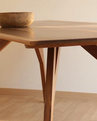 Tavolo da design in Noce Americano masello