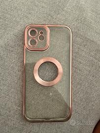 Cover iPhone 12 trasparente con dettagli rosa