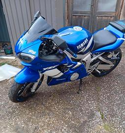 Yamaha YZF R6 - 2001