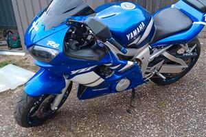 Yamaha YZF R6 - 2001