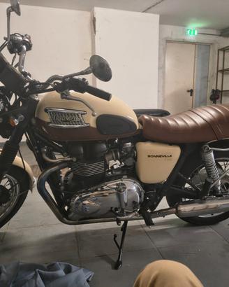 BONNEVILLE T100 SPECIAL