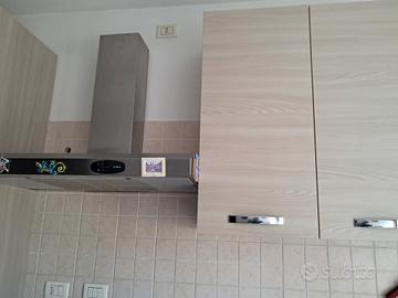 cucina completa di elettrodomestici 