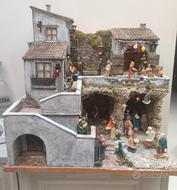 Presepe artigianale con pastori di resina