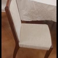 Tavolo completo di sedie