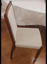 Tavolo completo di sedie