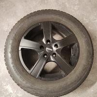 Pneumatici invernali 215/65R16 98H+Cerchi in lega