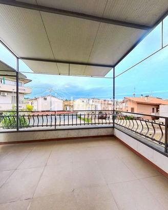 APPARTAMENTO AL PIANO PRIMO CON TERRAZZO E COMODO