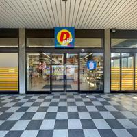 NEGOZIO A DESENZANO DEL GARDA