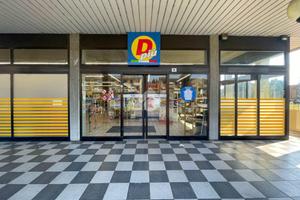 NEGOZIO A DESENZANO DEL GARDA