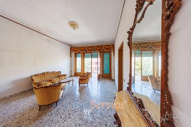 Villa con giardino
