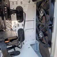 Computer da Gaming Usato (in buone condizioni).