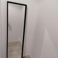 Specchio praticamente nuovo