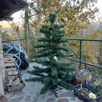 albero di natale h.1,80 cm.artificiale smontabile