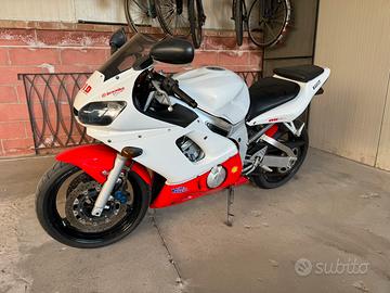R6 Yamaha