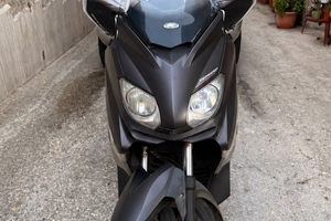 Yamaha YP250R
