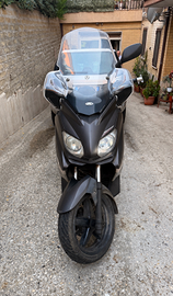 Yamaha YP250R