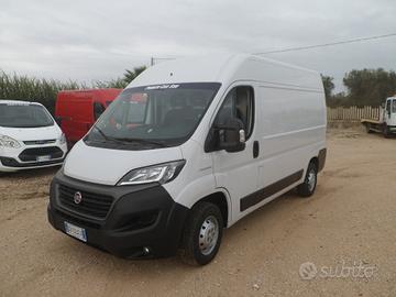 Fiat Ducato furgone medio alto