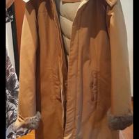 Cappotto con imbottitura in vera piuma