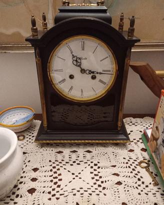 Orologio da tavolo e a muro