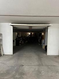 Garage/ box