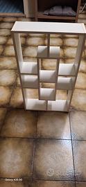 scaffale legno a quadretti