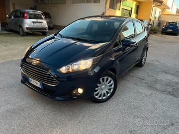 FORD FIESTA 1.2 BENZINA 60 CV PARI NUOVO
